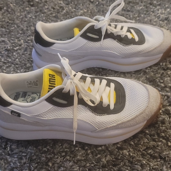 Puma Shoes Men's size 10.5 - Picture 2 of 5